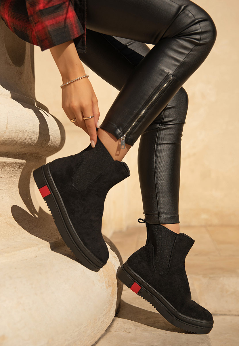 Čierne členkové čižmy Samera