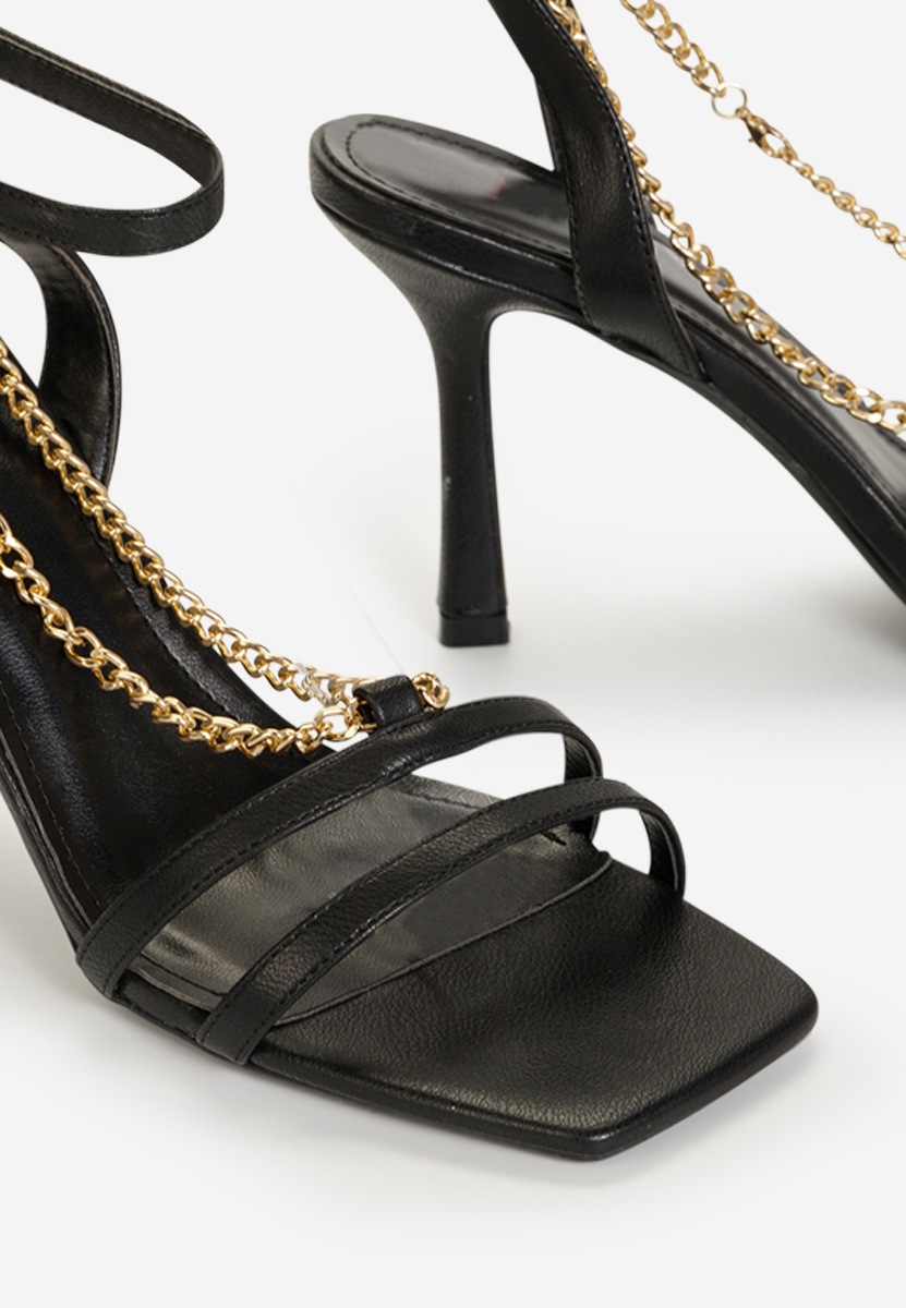 Čierne sandále na tenkom podpätku Areia