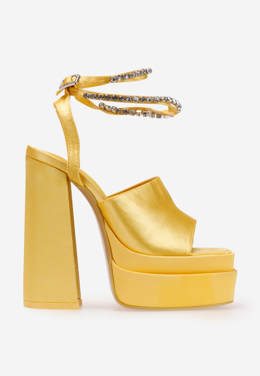 Žlté sandále na hrubom podpätku a platforme Fervenza