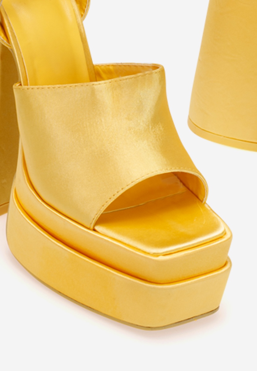 Žlté sandále na hrubom podpätku a platforme Fervenza