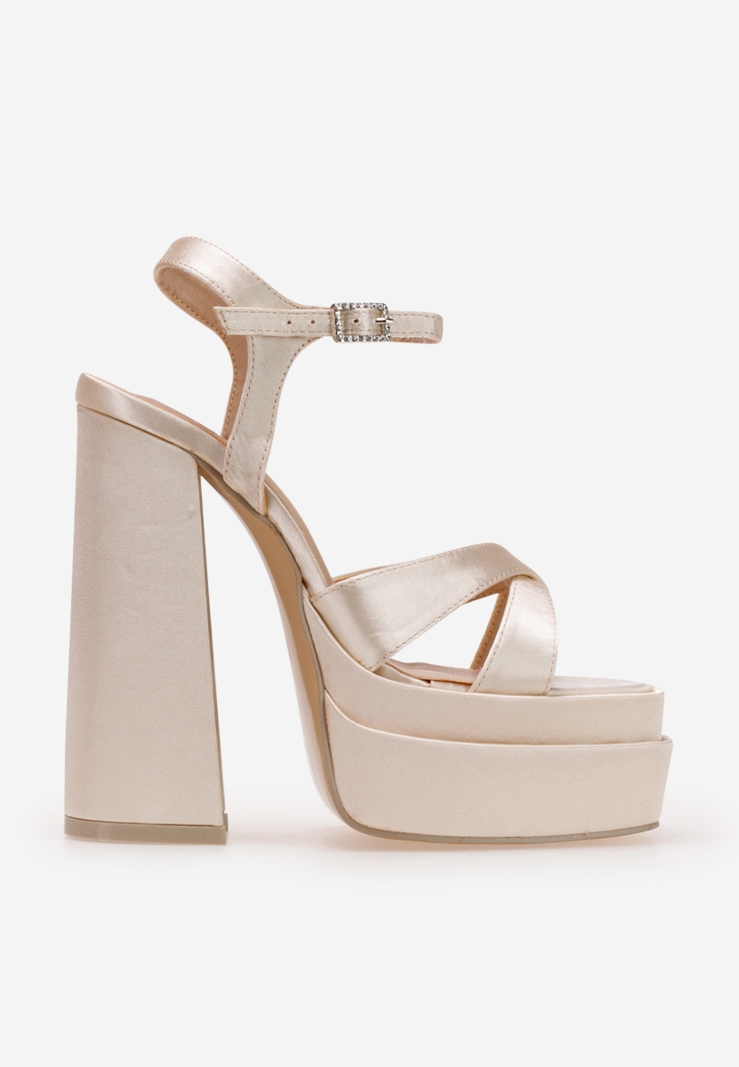 Zlaté sandále na hrubom podpätku a platforme Riesta