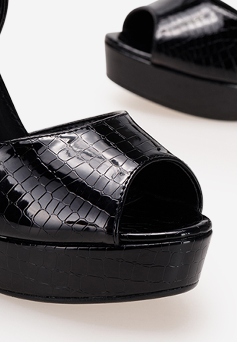 Čierne sandále na hrubom podpätku a platforme Doriz