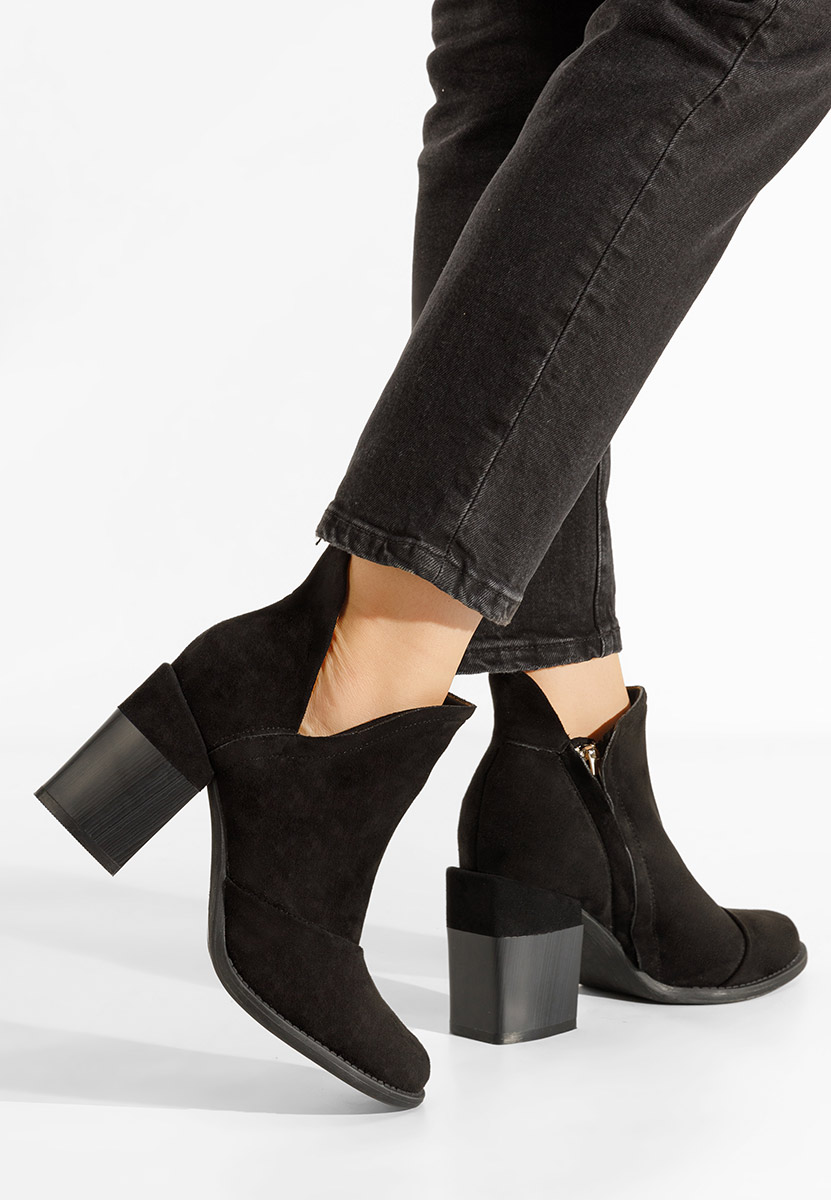 Čierne členkové čižmy na hrubom podpätku Condesa V2