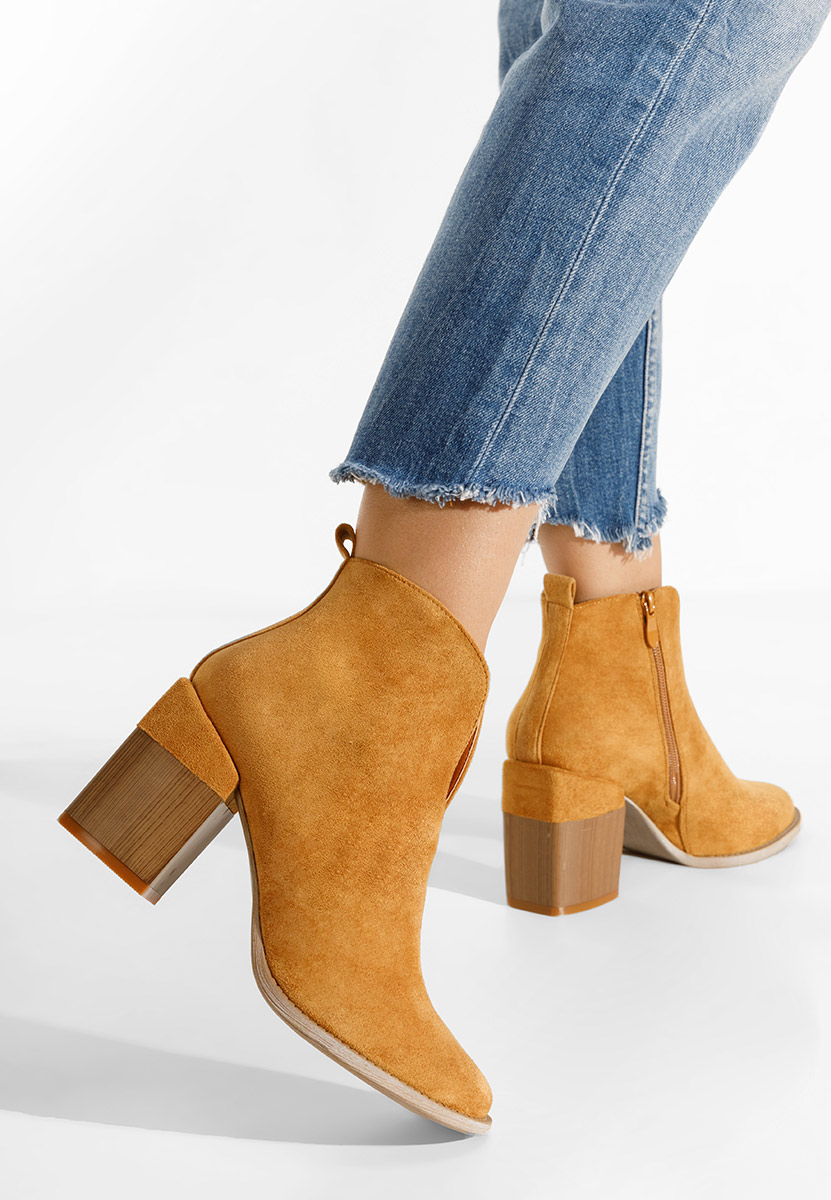 Camelové členkové čižmy na hrubom podpätku Beires