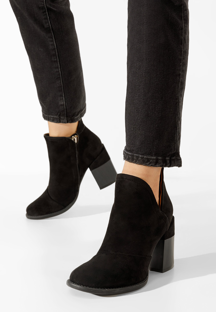 Čierne členkové čižmy na hrubom podpätku Condesa V2