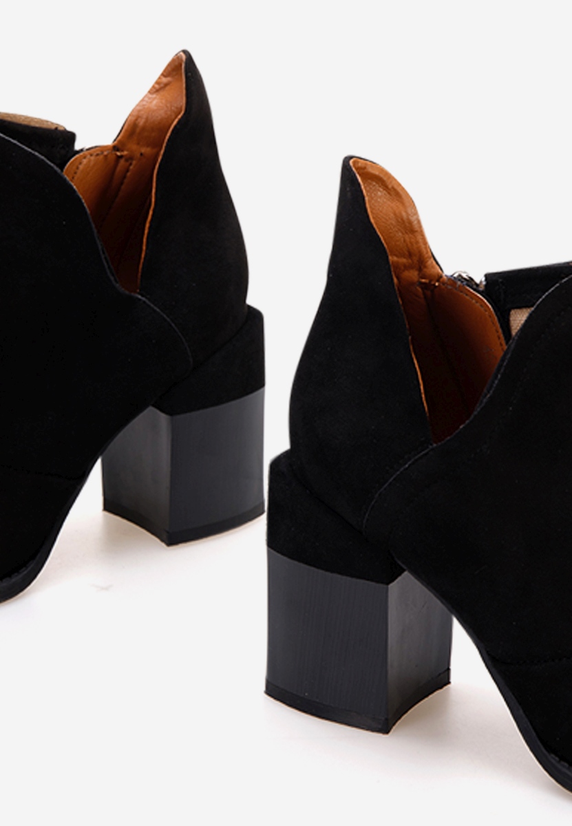 Čierne členkové čižmy na hrubom podpätku Condesa V2