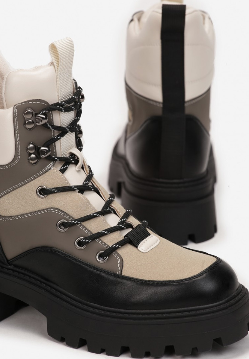 Čierne šnurovacie členkové topánky Trapera