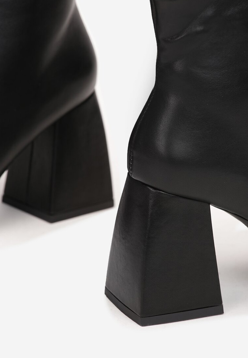 Čierne členkové čižmy na hrubom podpätku Cabrese