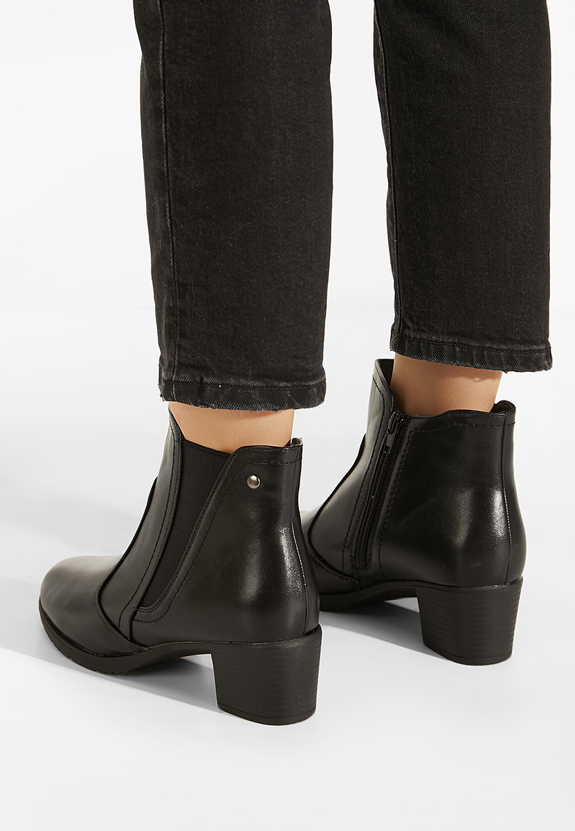 Čierne členkové čižmy na hrubom podpätku Verona