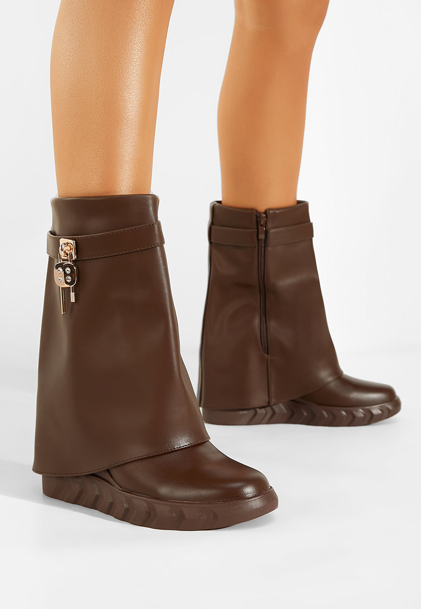 Hnedé čižmy na platforme Serena