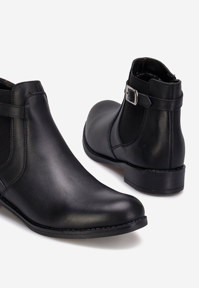 Čierne kožené členkové čižmy Antequera