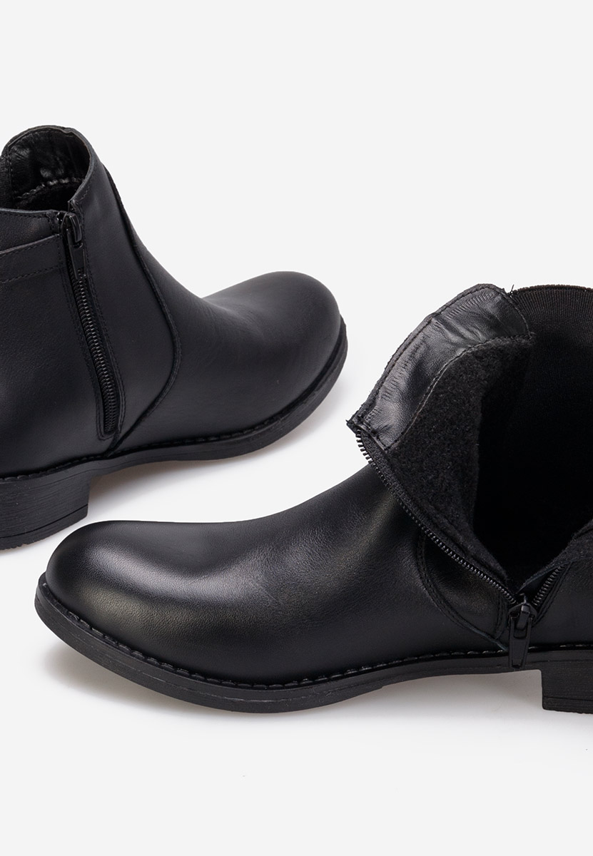 Čierne kožené členkové čižmy Antequera