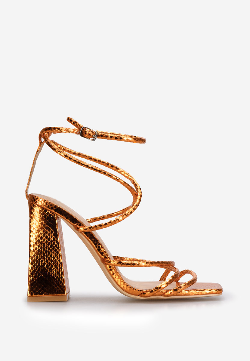 Oranžová sandále na hrubom podpätku Karine