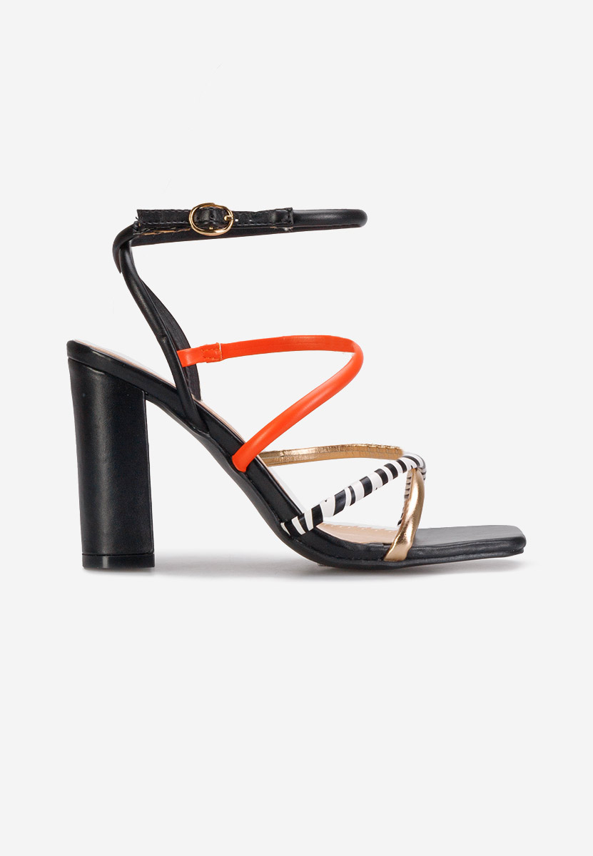 Čierne sandále na hrubom podpätku Kane