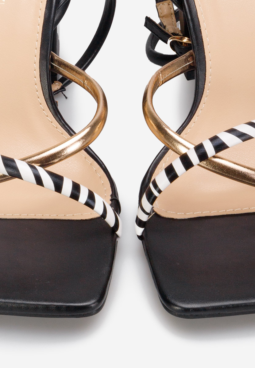 Čierne sandále na hrubom podpätku Kane