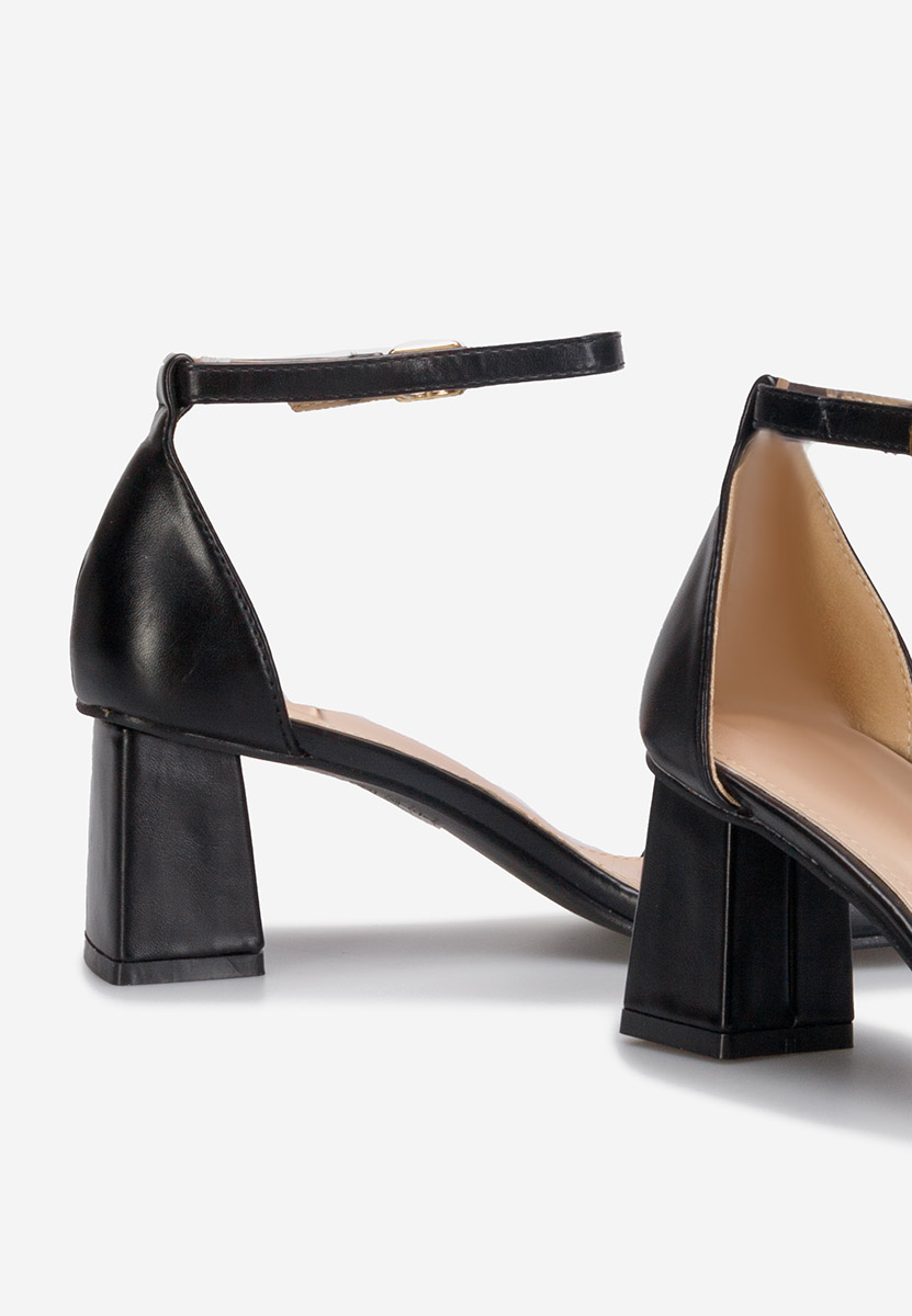 Čierne sandále na hrubom podpätku Damia