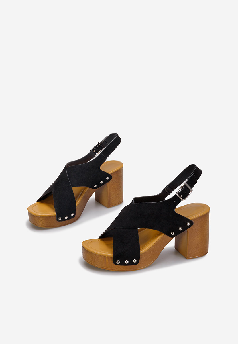 Čierne sandále na hrubom podpätku a platforme Azalea