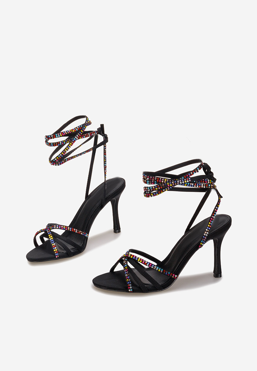 Čierne sandále na tenkom opätku Ynola V2
