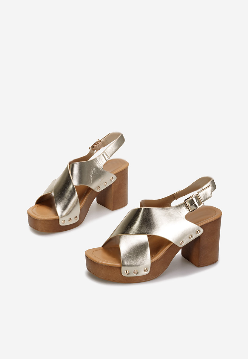 Zlaté sandále na hrubom podpätku a platforme Azalea
