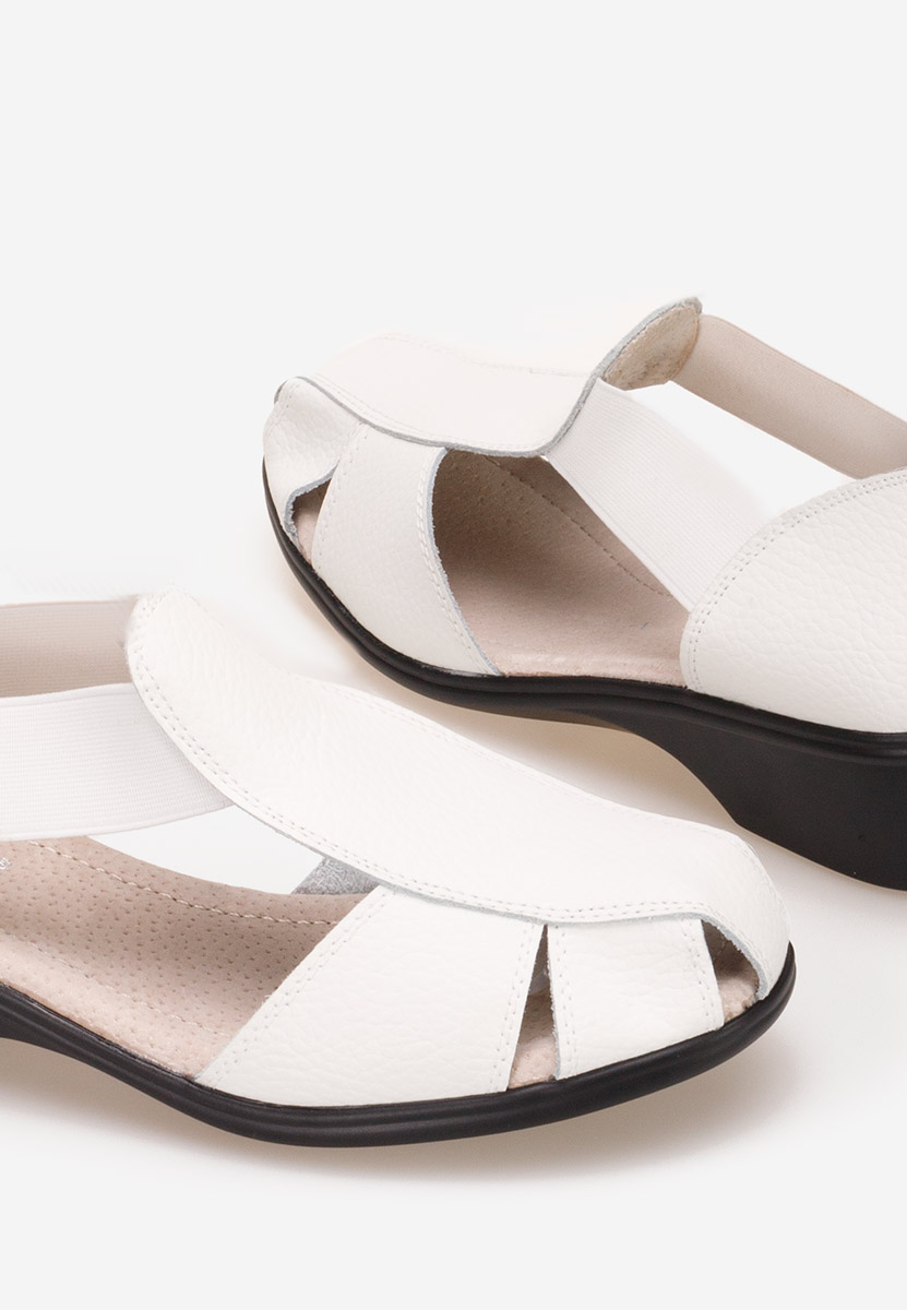 Biele sandale na nizkom opatku Melona V3