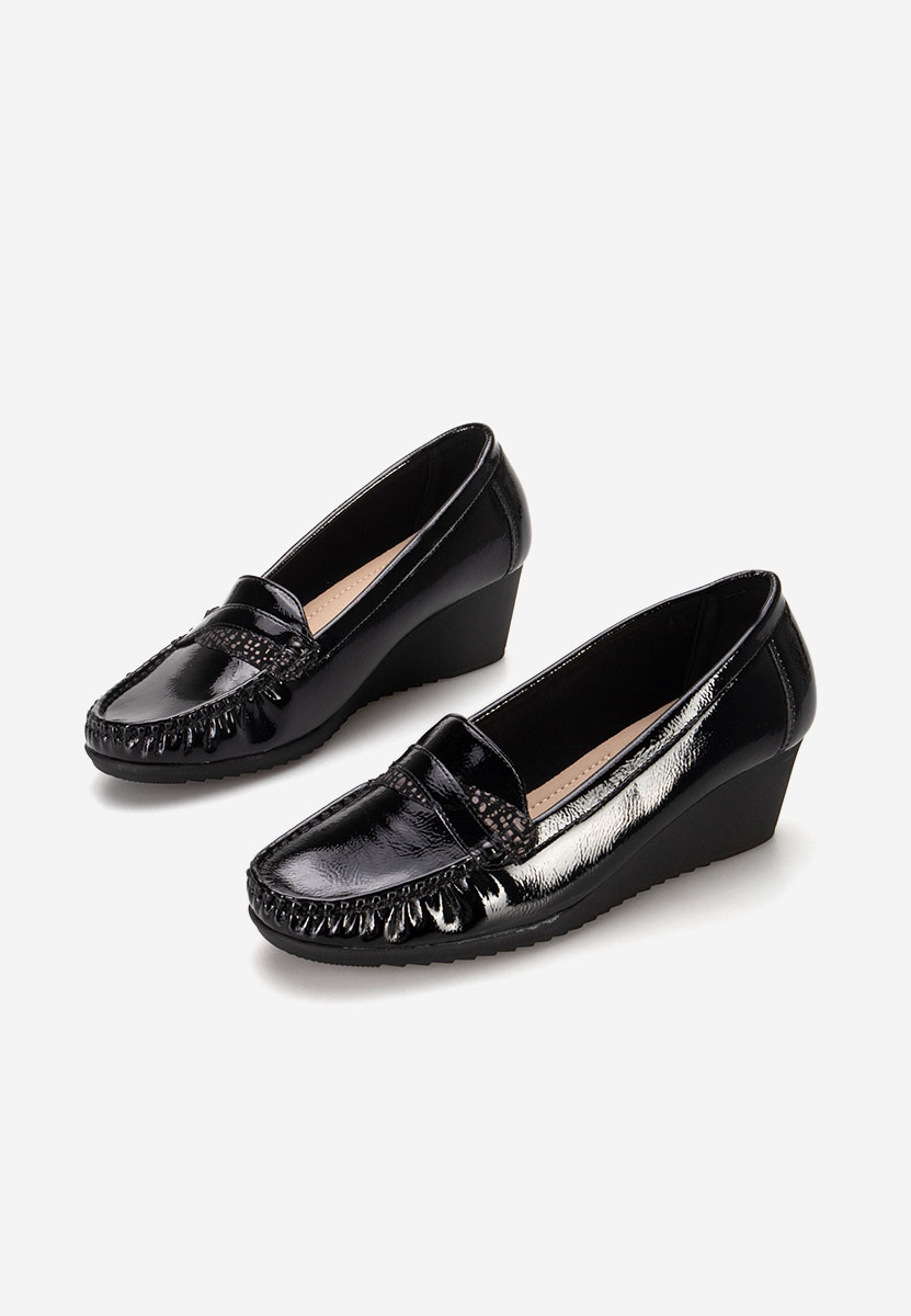 Čierne dámske mokasíny na platforme Saina