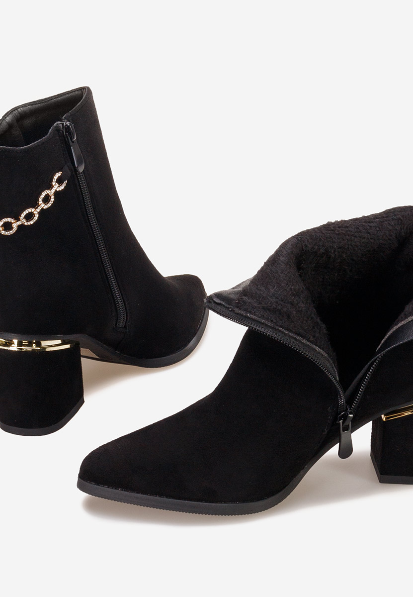 Čierne členkové čižmy na hrubom podpätku Oxea