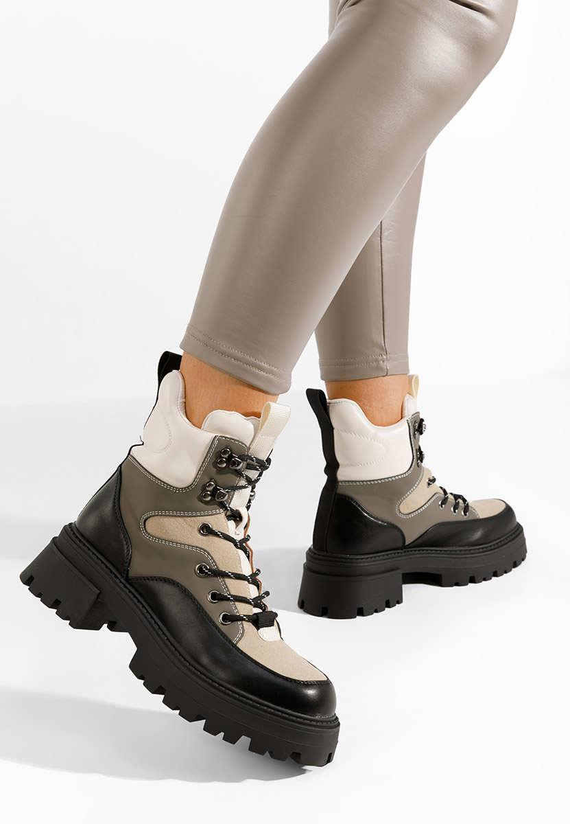 Čierne šnurovacie členkové topánky Trapera