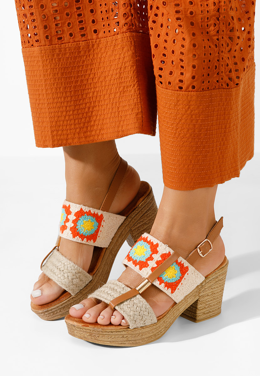 Béžové sandále na hrubom opätku a platforme Zeina V3