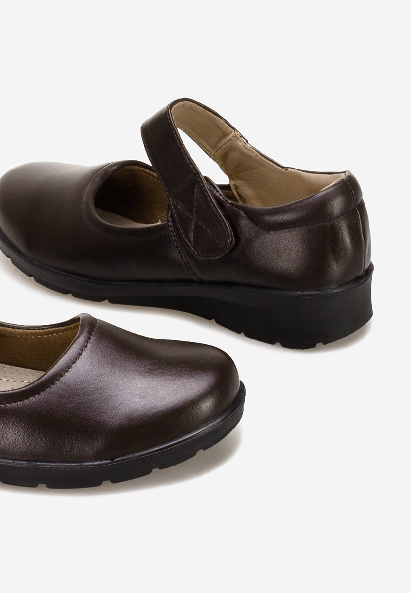 Hnedé lodičky na klinku Iphasa