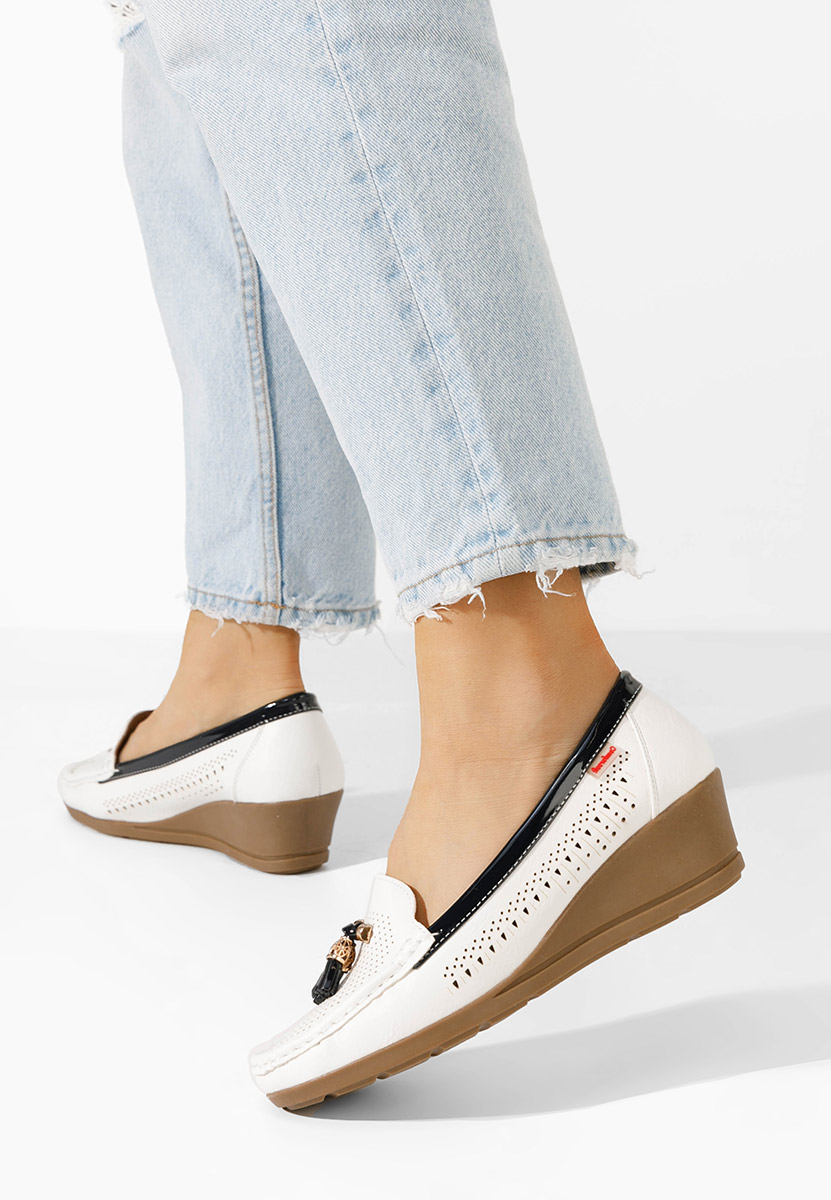 Biele dámske mokasíny na platforme Evomela
