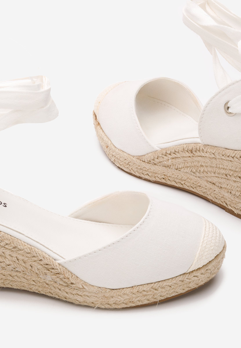 Biele espadrilky na platforme sandale Vilena