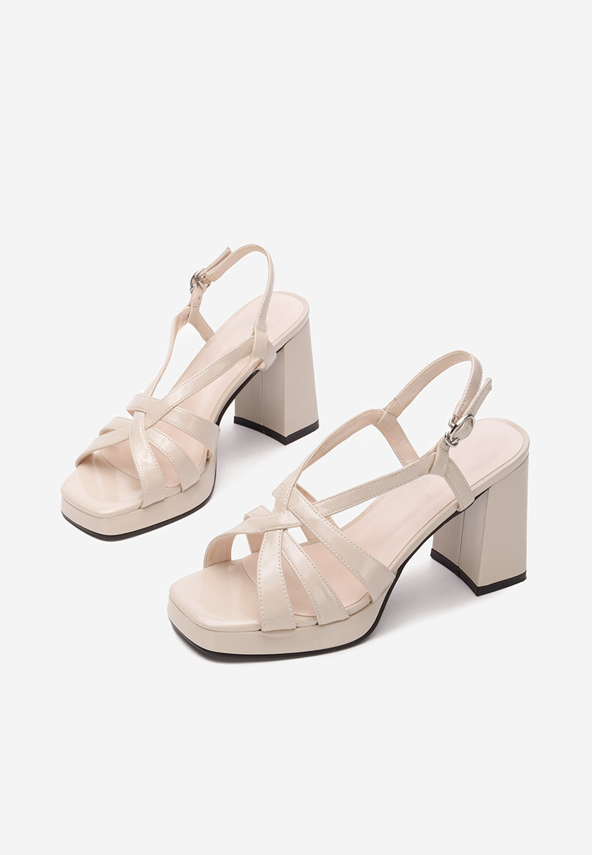 Béžové sandále na hrubom opätku Yasna