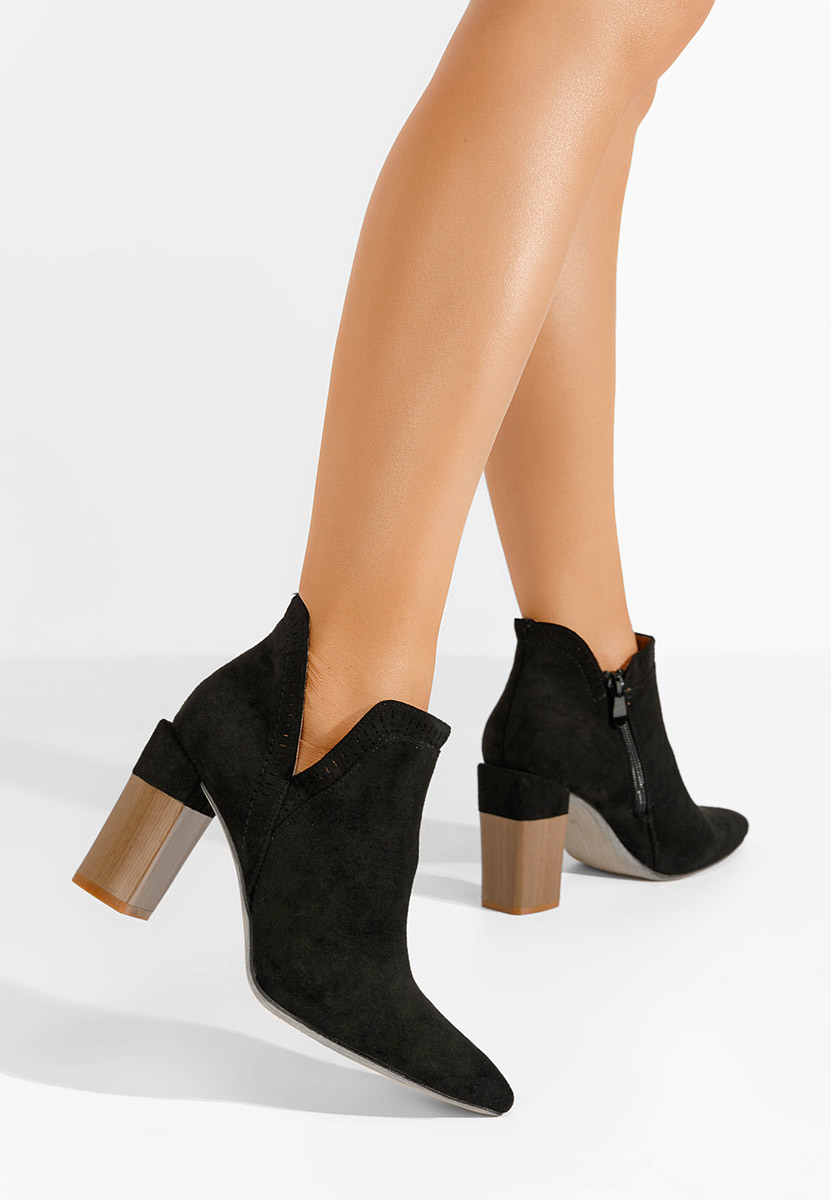 Čierne členkové čižmy na hrubom podpätku Estella