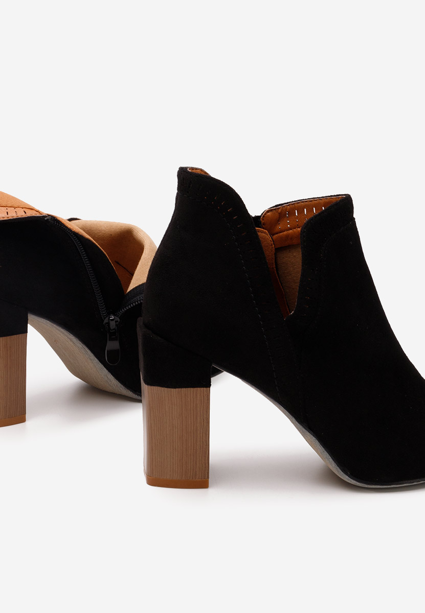 Čierne členkové čižmy na hrubom podpätku Estella