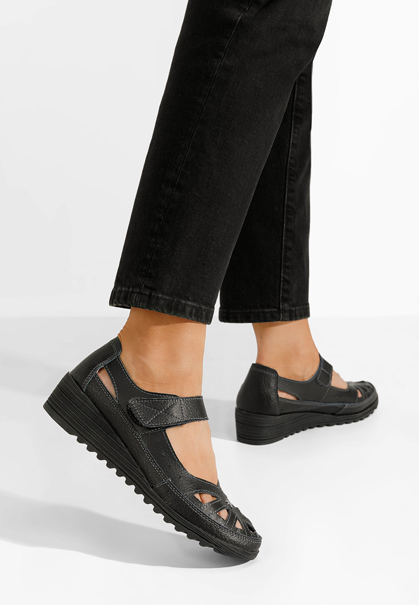 Čierne balerínky Cassina