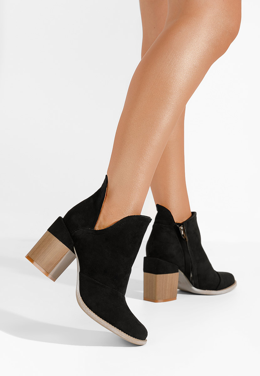 Čierne členkové čižmy na hrubom podpätku Condesa