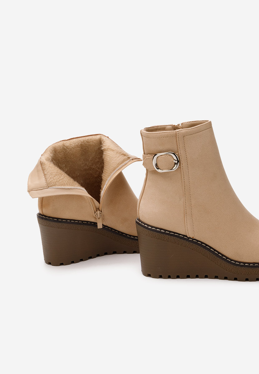 Béžové kotníkové čižmy na platforme Chetana