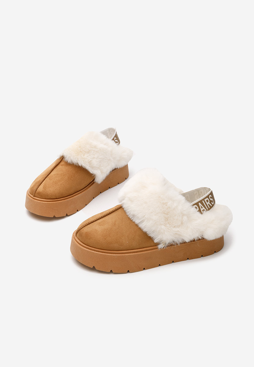 Camelové šlapky na platforme Pairs
