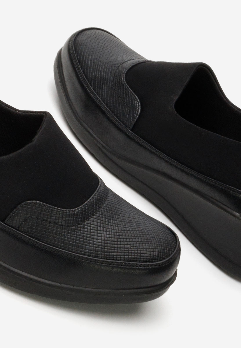 Čierne lodičky na platforme Pearline