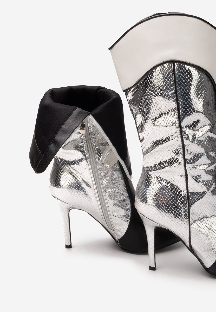 Strieborné čižmy na tenkom podpätku Istana