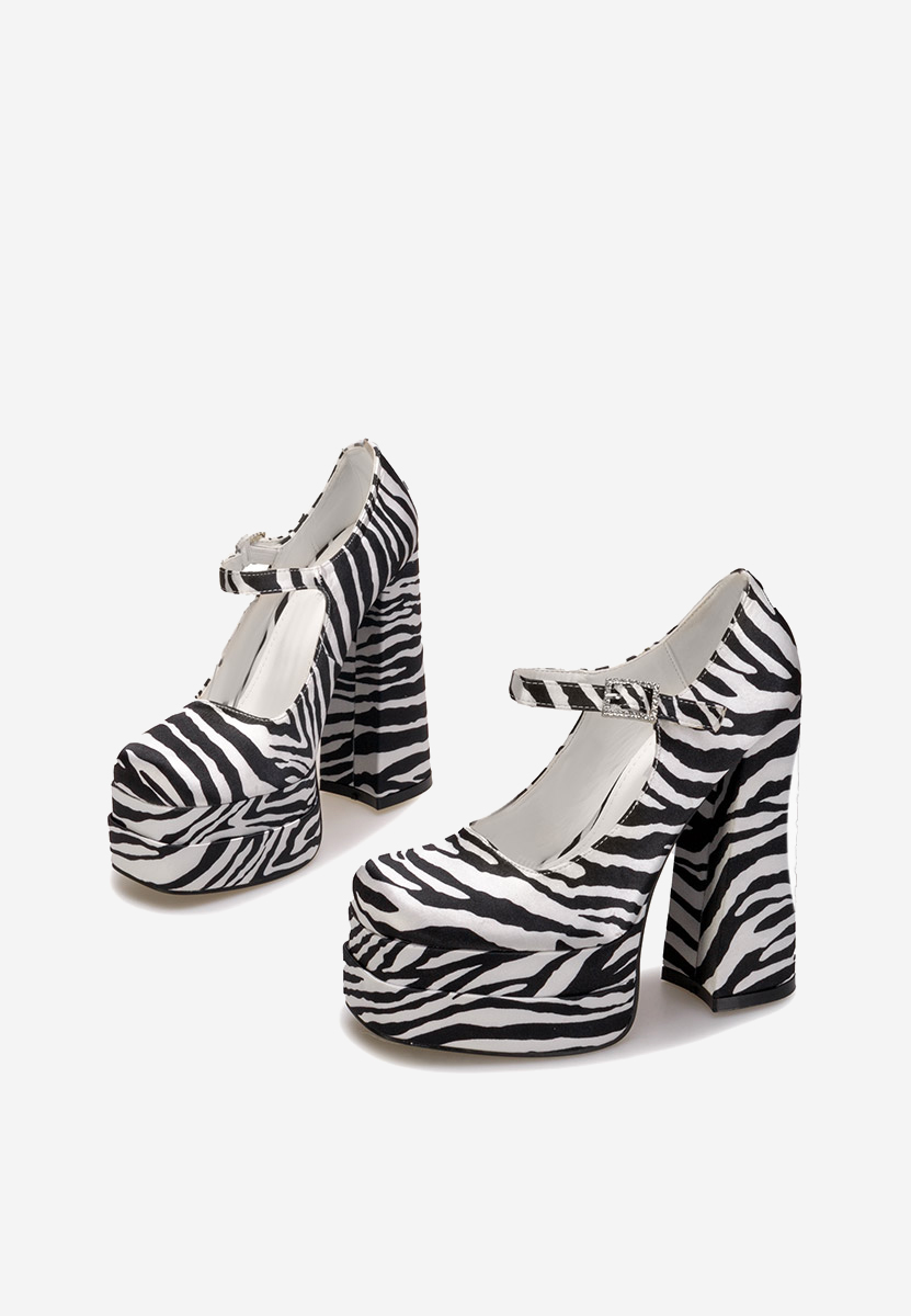 Zebra lodičky na platforme Tixe