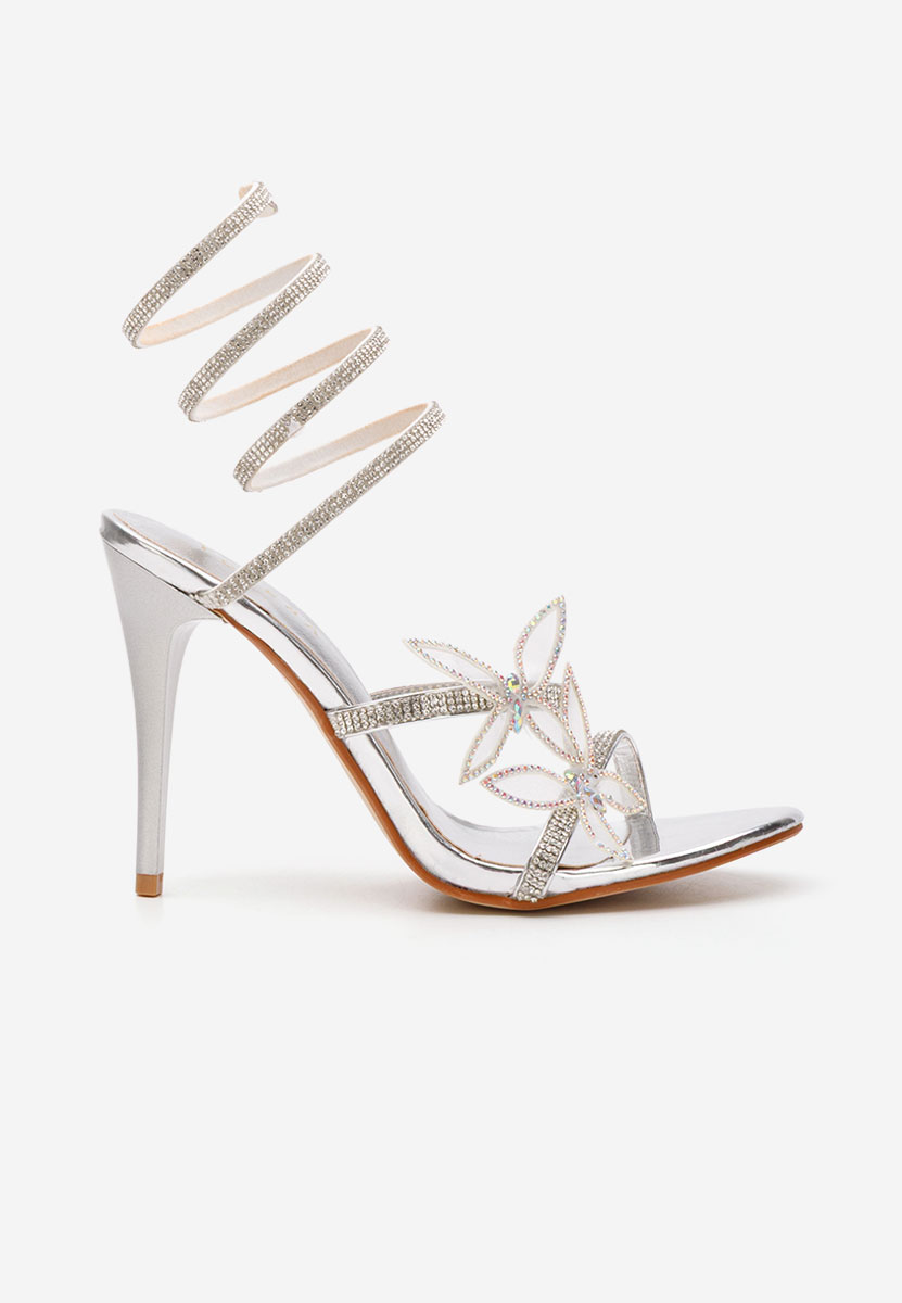 Strieborné elegantné sandále na opätku Synthia