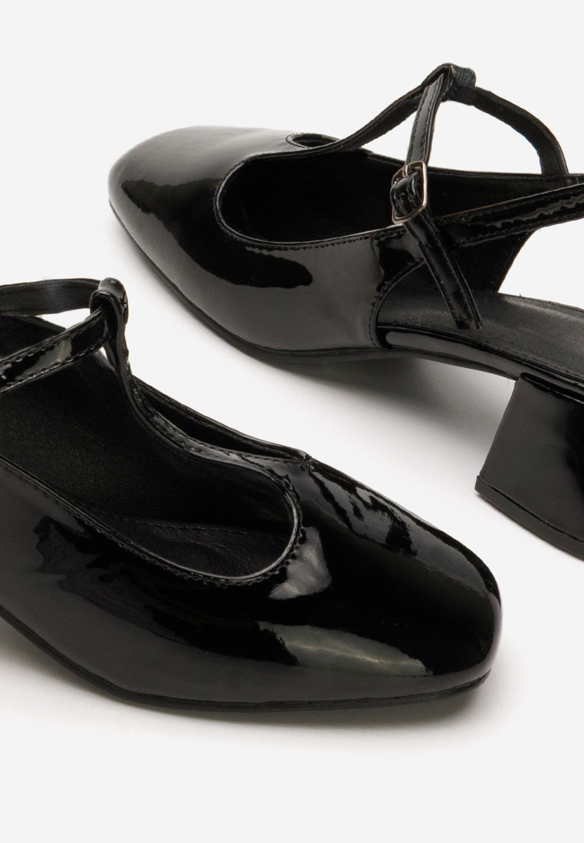 Čierne lodičky na hrubom opätku Beatrina