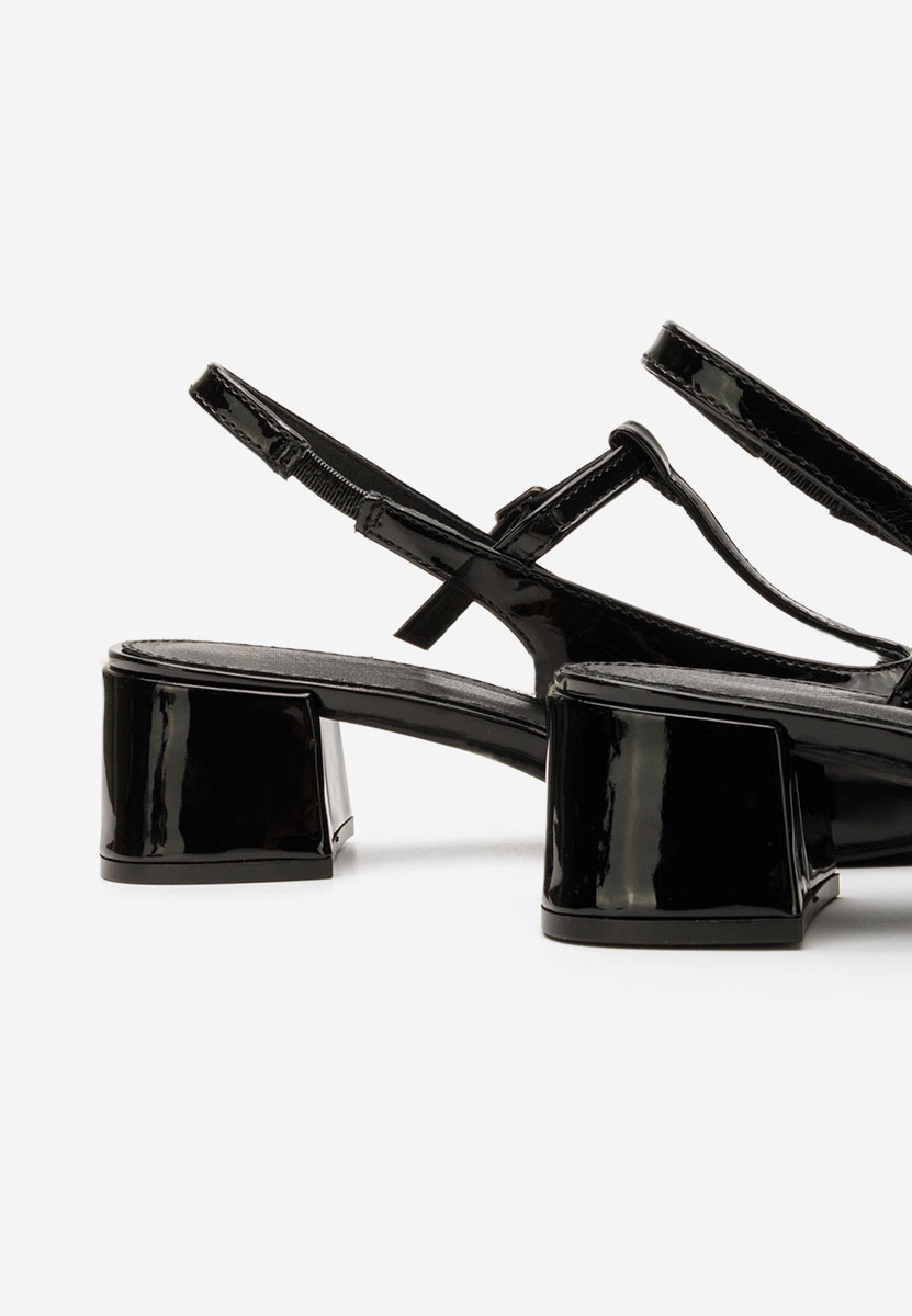 Čierne lodičky na hrubom opätku Beatrina