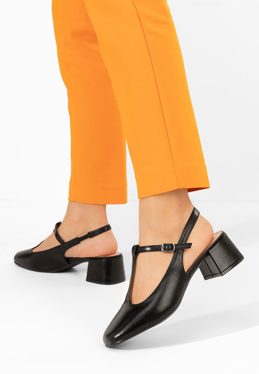 Čierne lodičky na hrubom opätku Beatrina V2