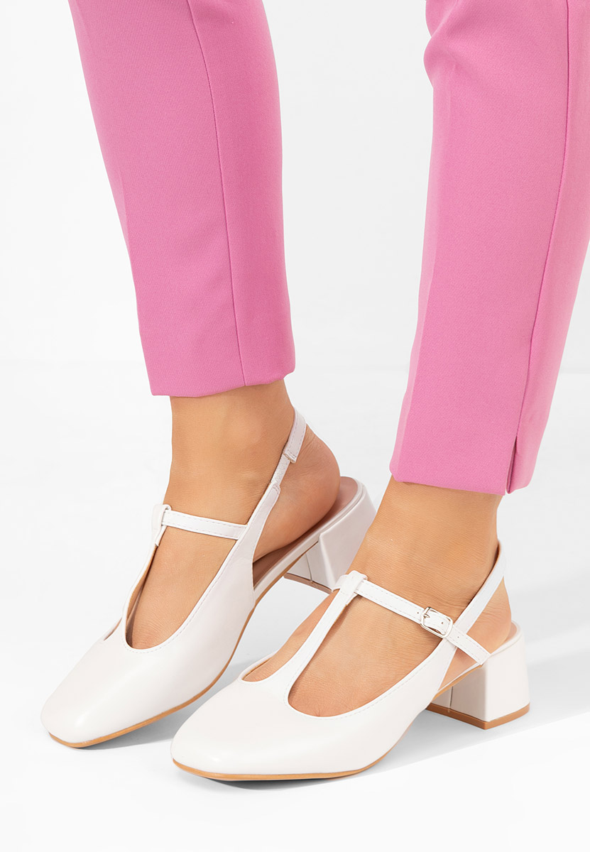 Biele lodičky na hrubom opätku Beatrina V2