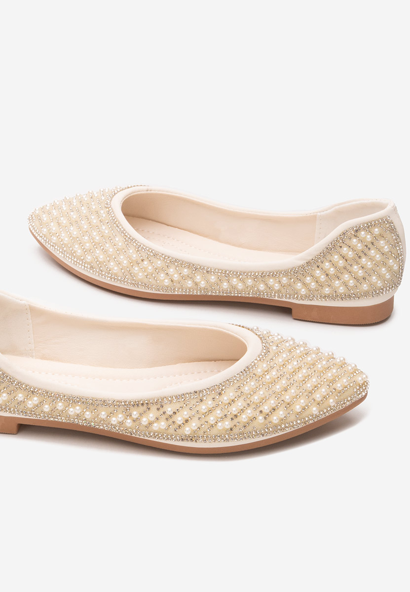 Biele elegantne balerinky Charity