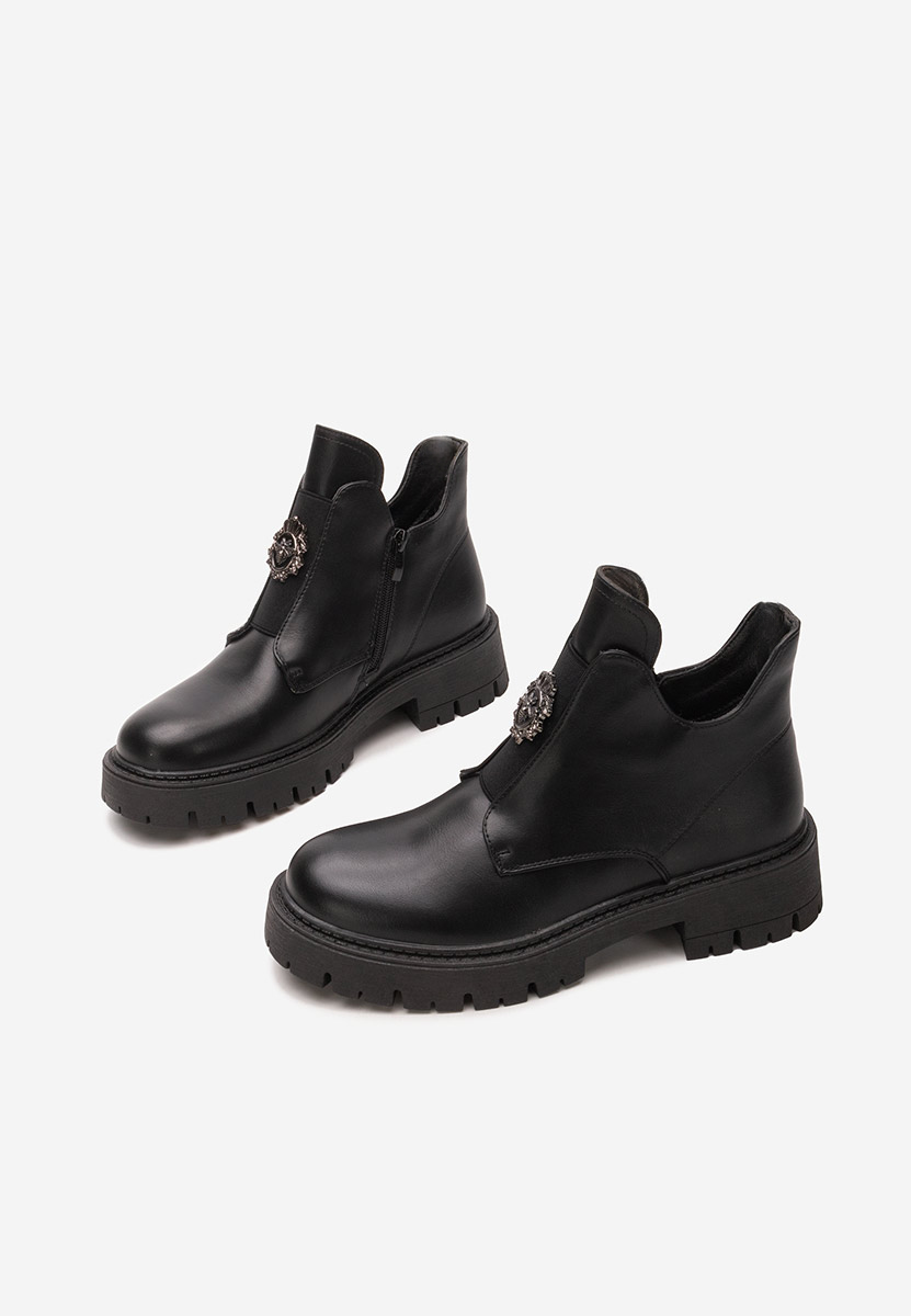 Čierne členkové čižmy Daviria