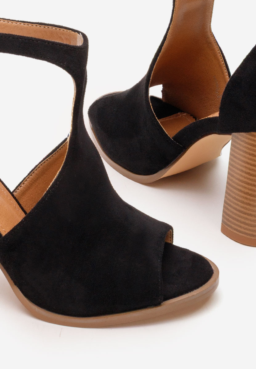 Čierne sandále na hrubom opätku Jolanda