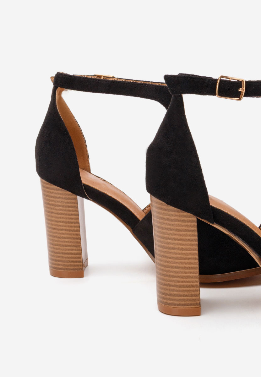 Čierne sandále na hrubom opätku Jolanda